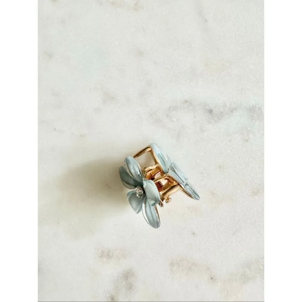 Delicate light blue sparkly flower hair clip